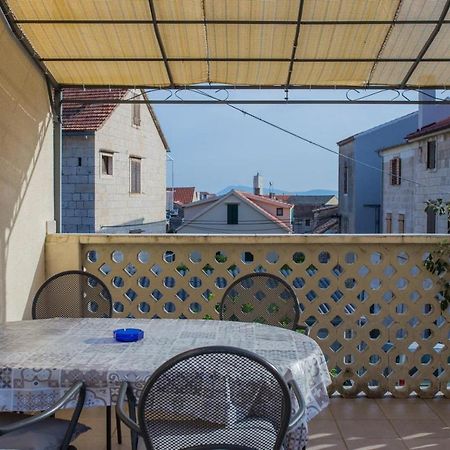 Apartmani Katija Комижа Экстерьер фото
