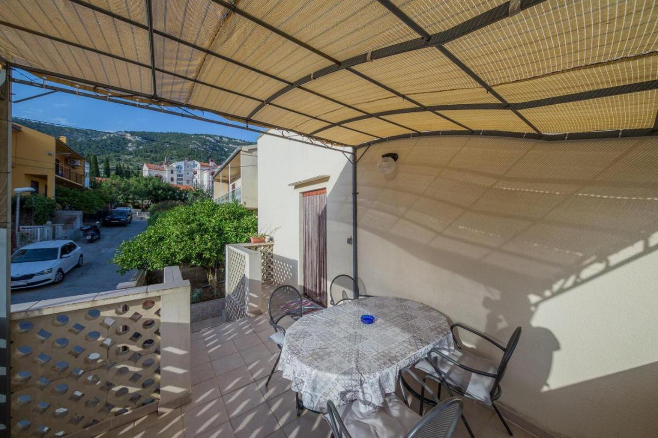 Apartmani Katija Комижа Экстерьер фото