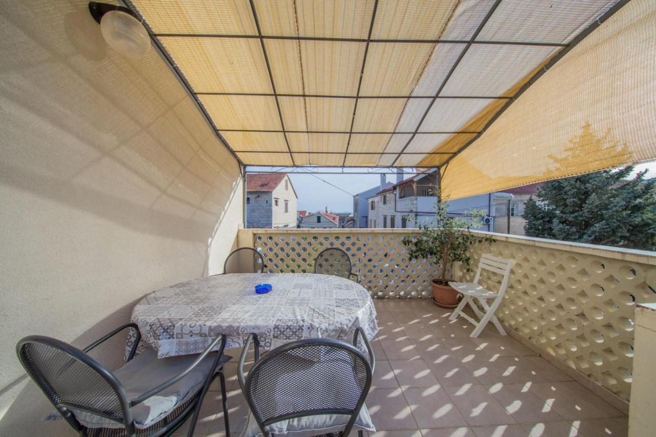 Apartmani Katija Комижа Экстерьер фото